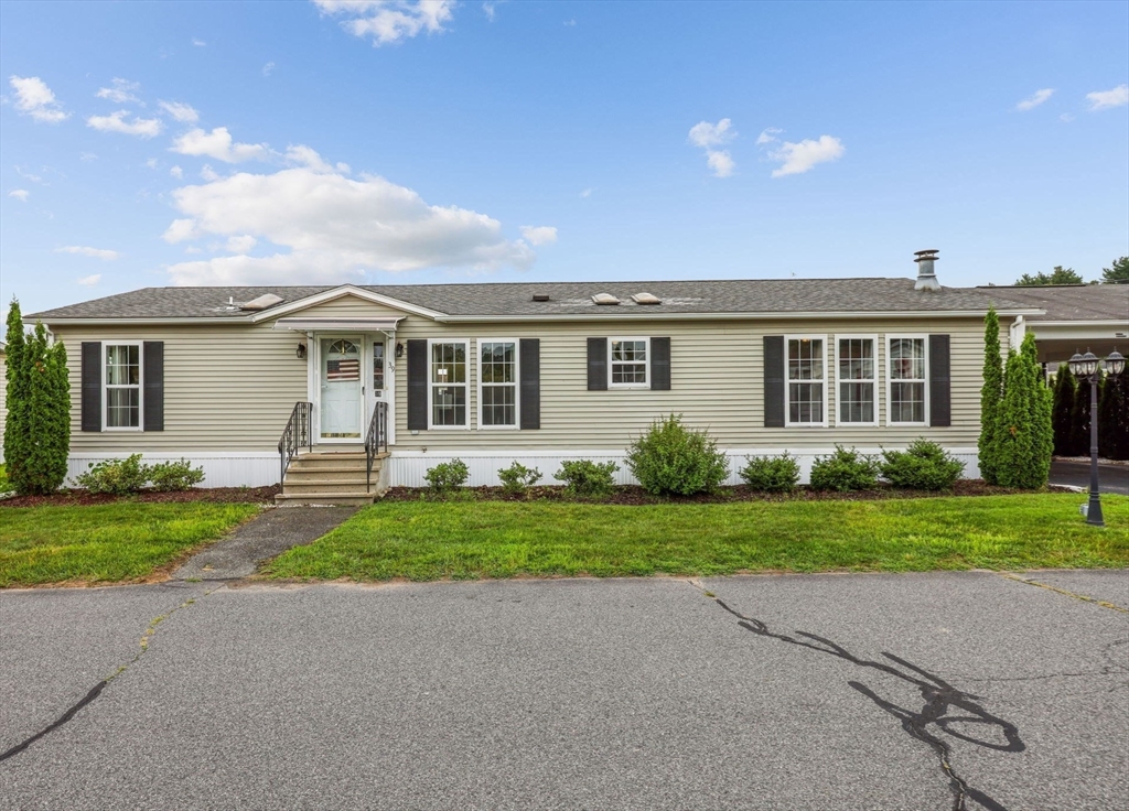 39 Celebration Circle Property Photo 1
