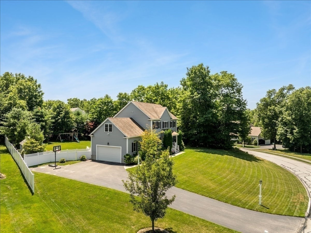 16 Summit Circle Property Photo 2