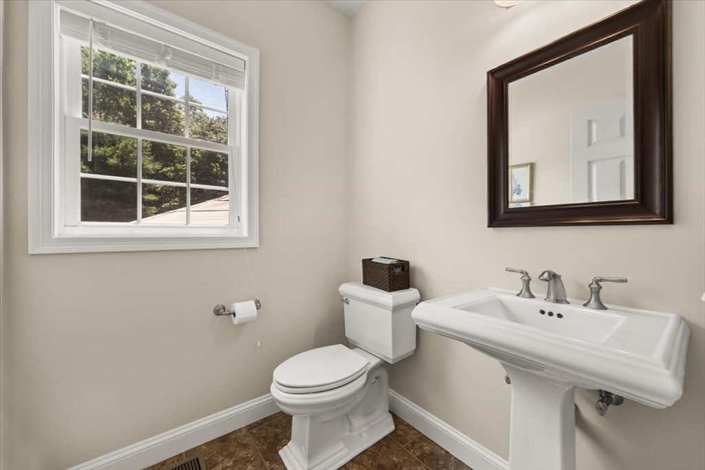 16 Summit Circle Property Photo 21