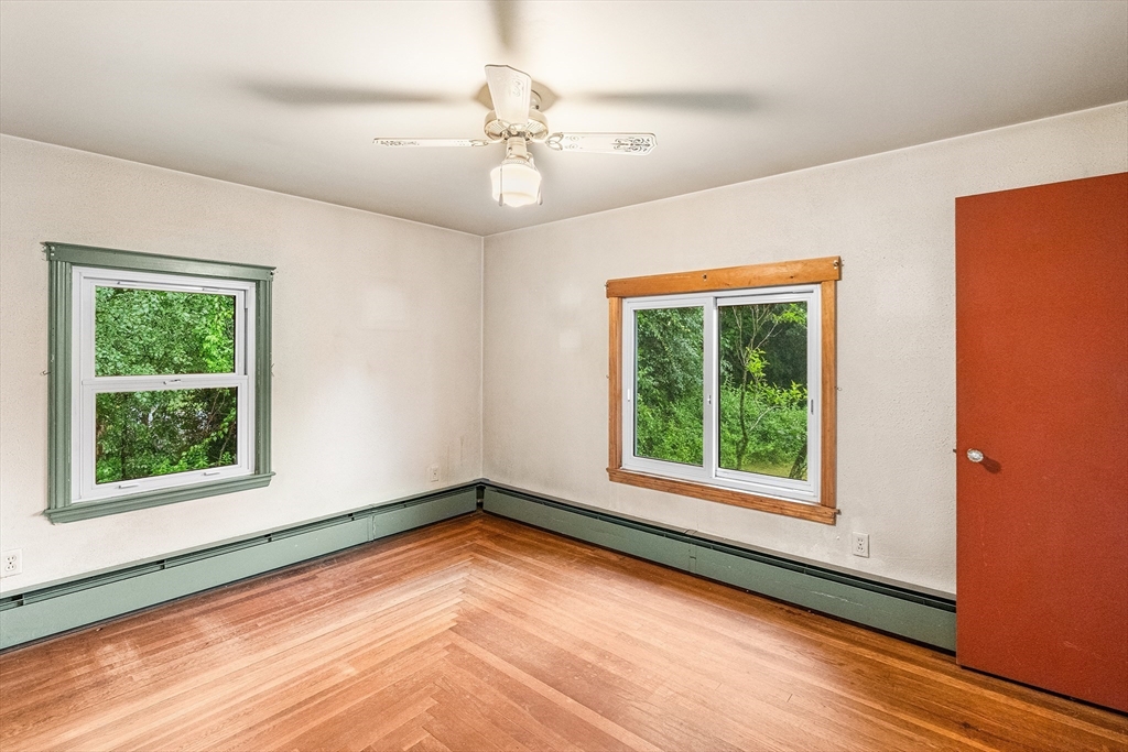 31 Conway St Property Photo 19