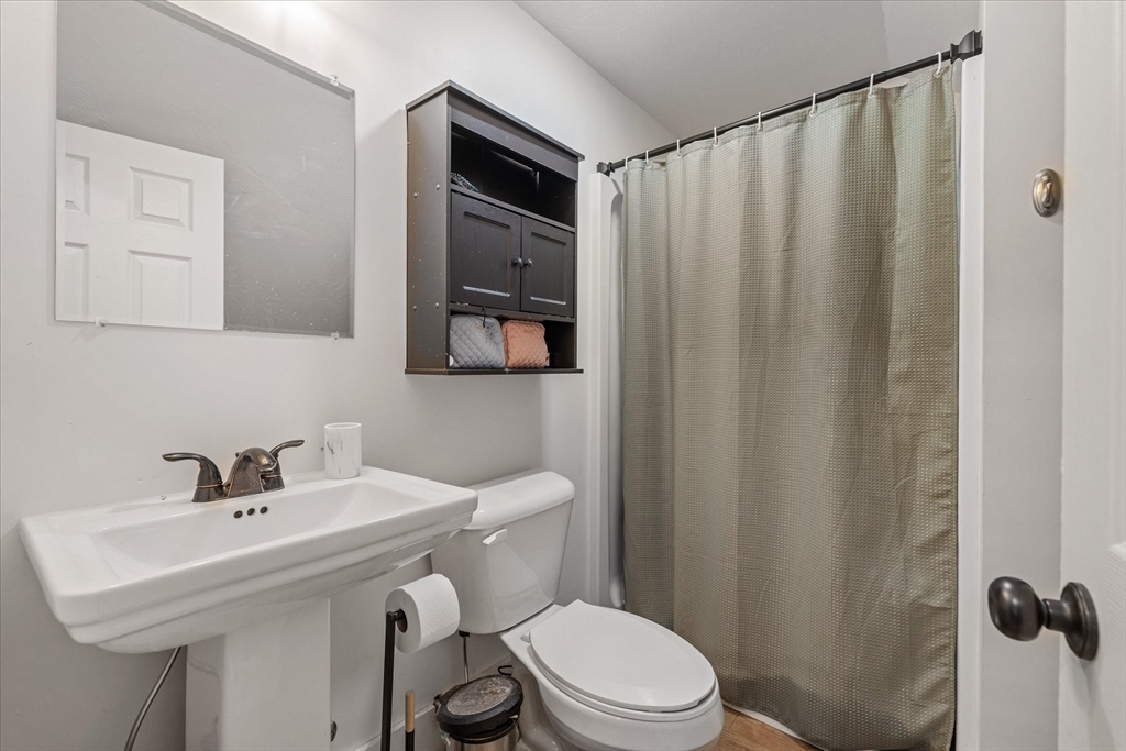 152 N Main St Property Photo 24