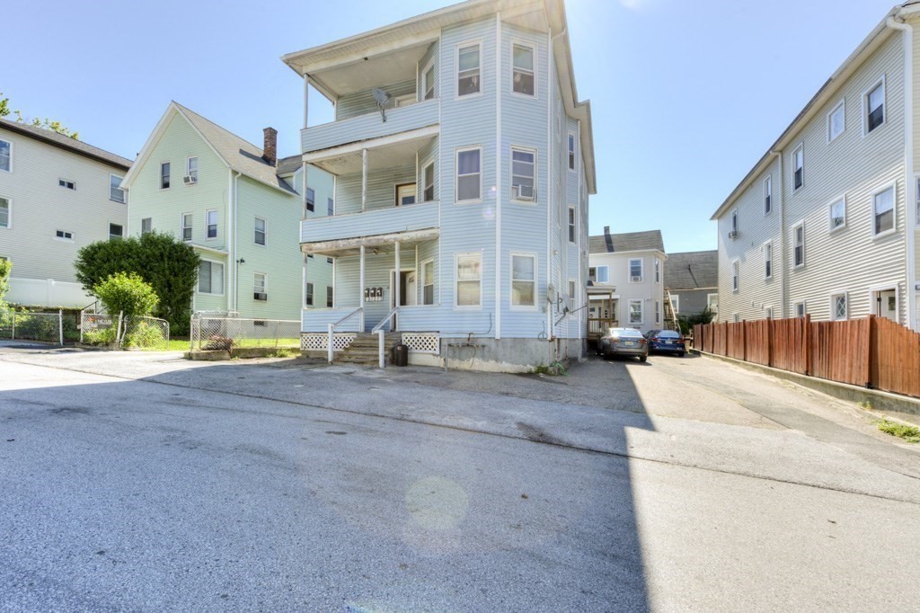 71 Esther St Property Photo 1