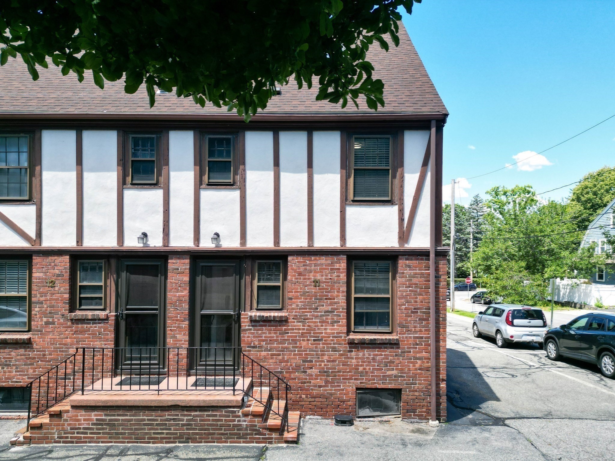 247 Washington St # 11 Property Photo 2