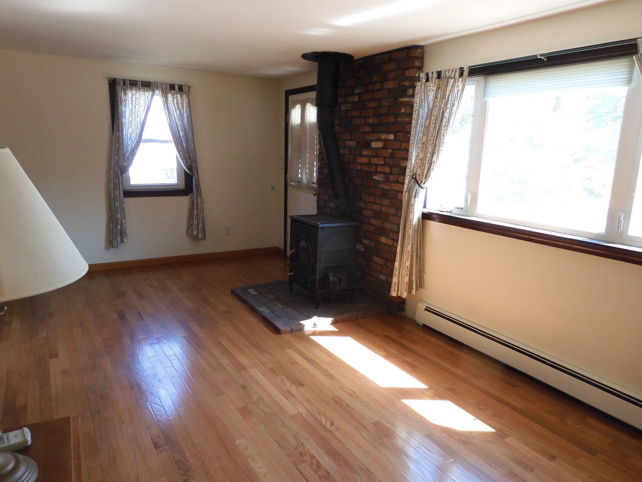 146 Bridle Rd Property Photo 4