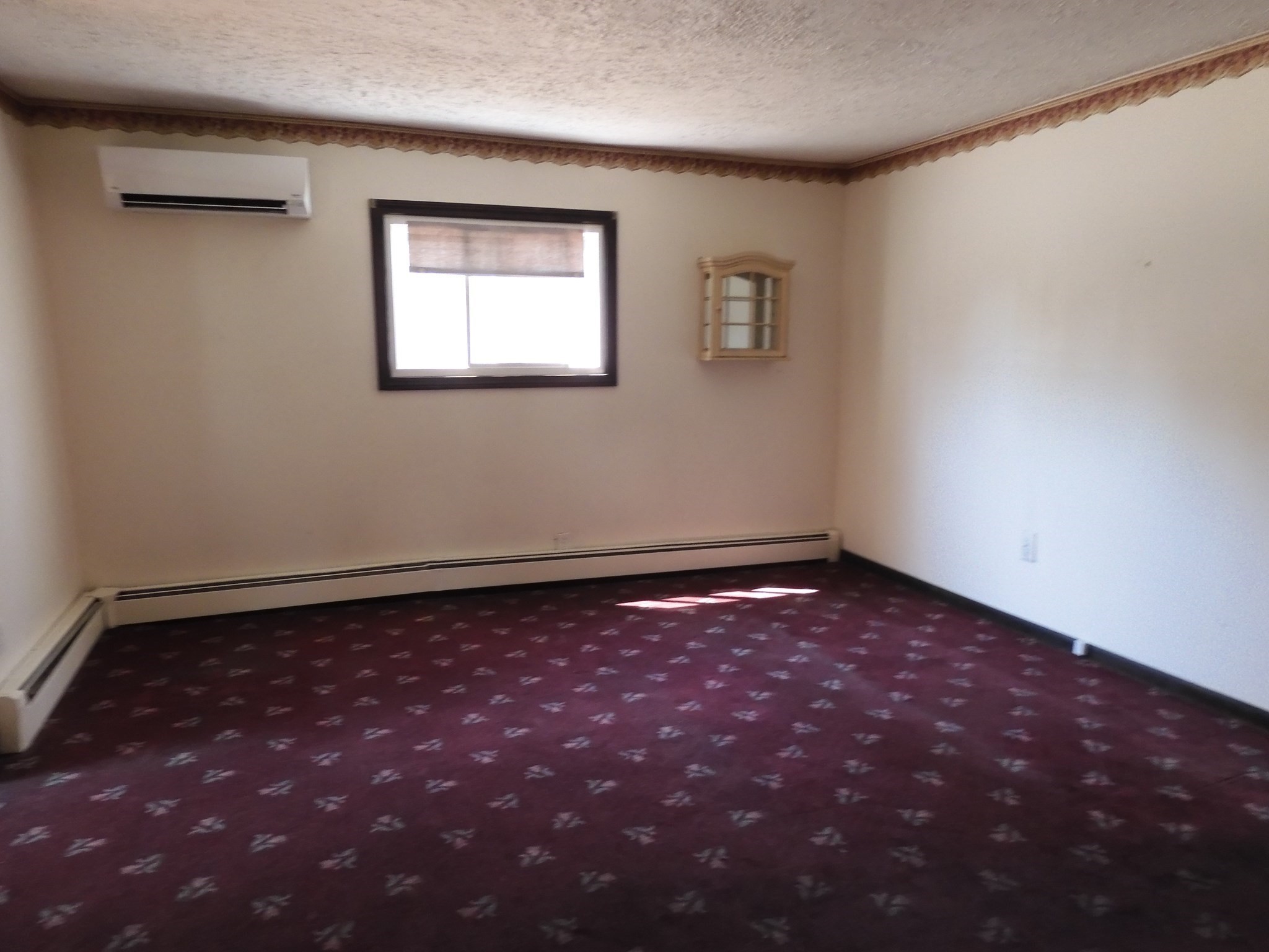 146 Bridle Rd Property Photo 6