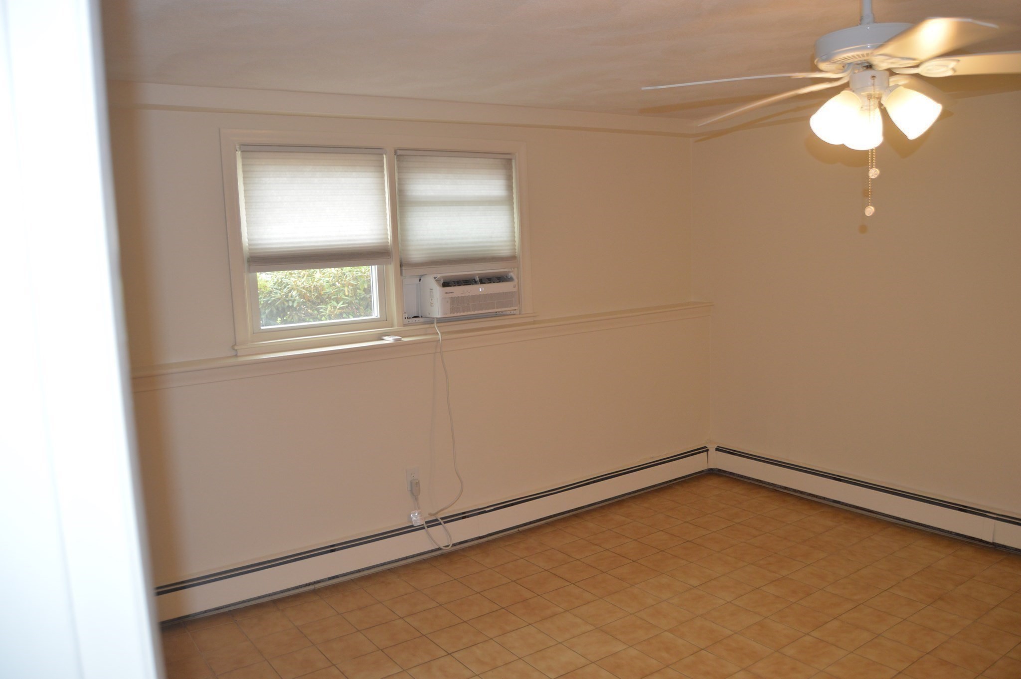 152 Sewall Ave # 1 Property Photo 8