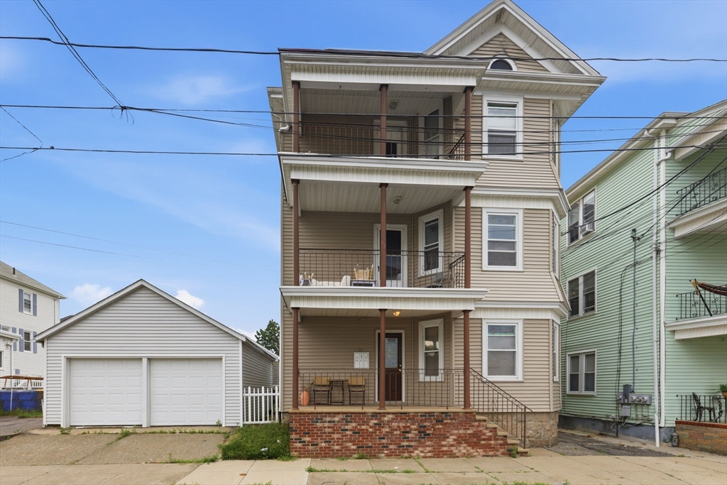 37 Eaton St Property Photo 1