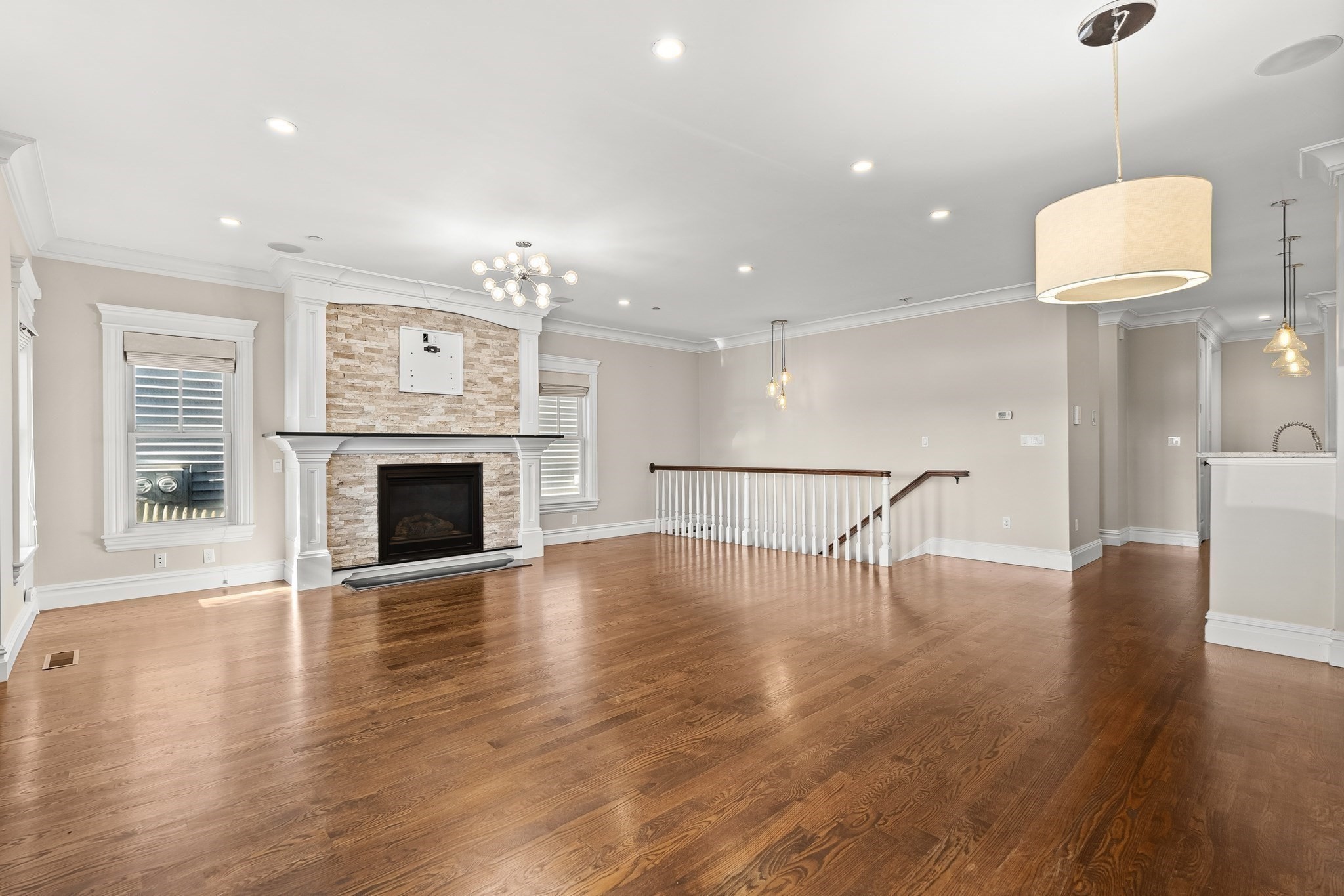 9 M # 2 Property Photo 4