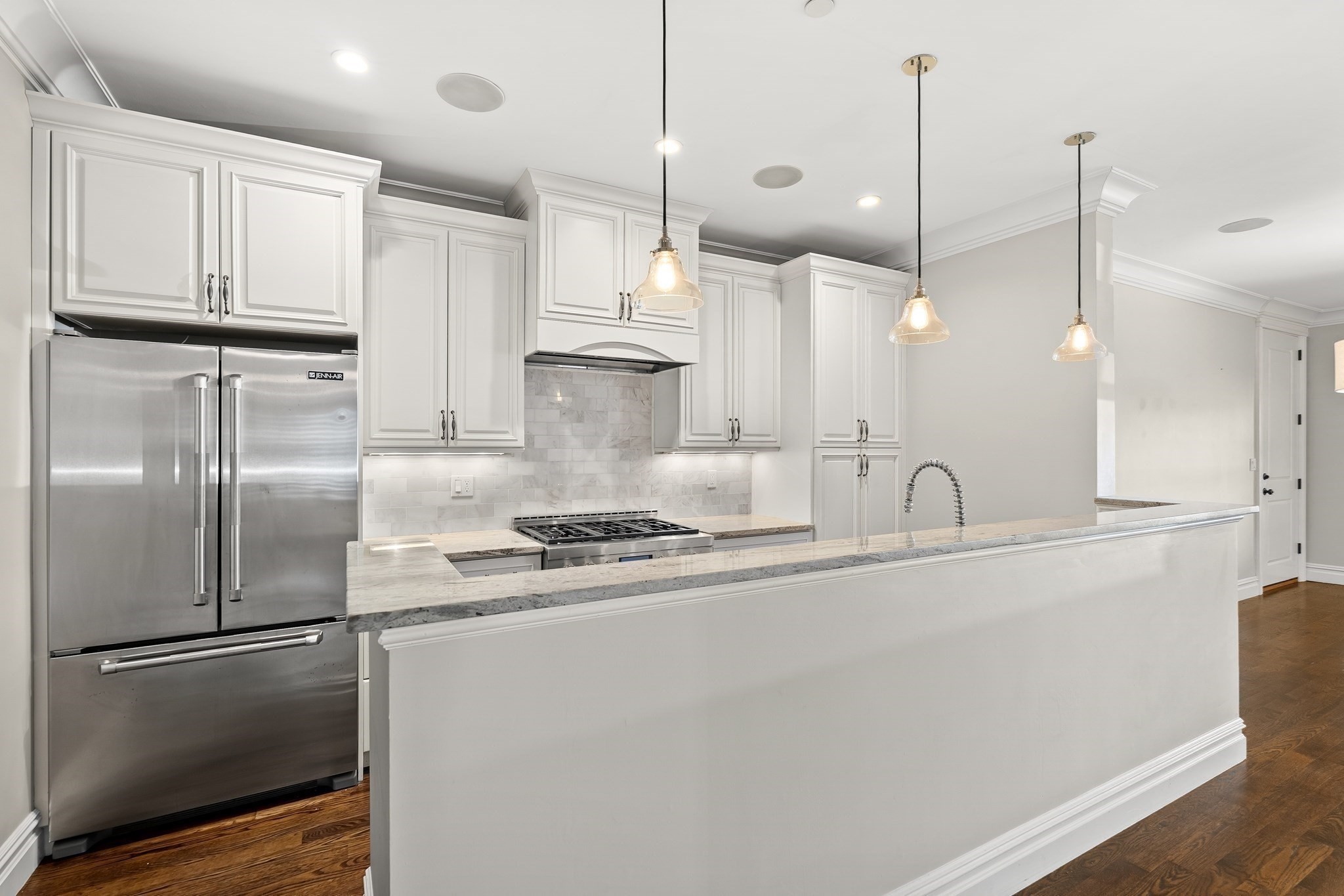9 M # 2 Property Photo 11