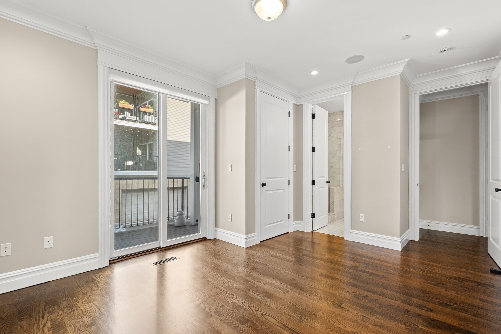 9 M # 2 Property Photo 17