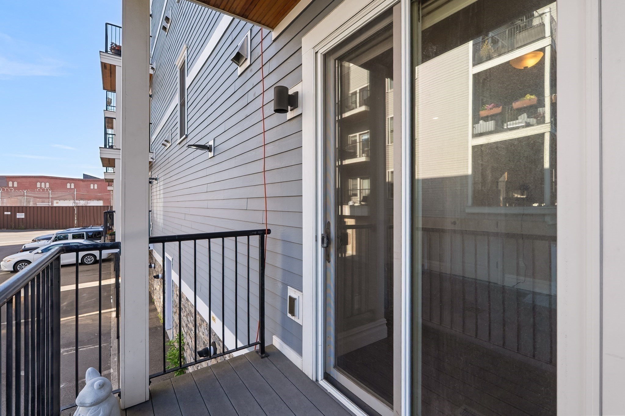 9 M # 2 Property Photo 18