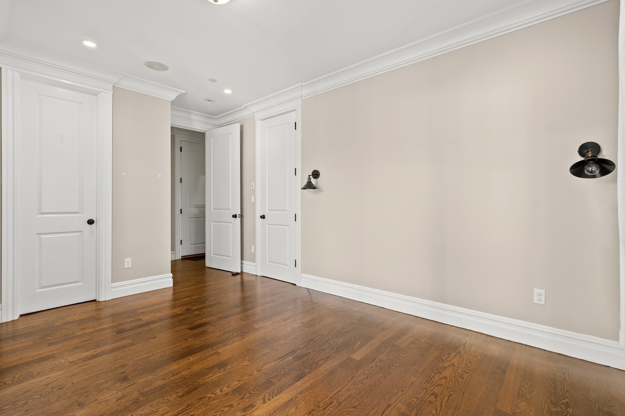 9 M # 2 Property Photo 24