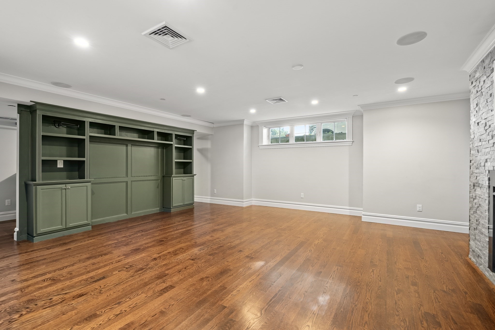 9 M # 2 Property Photo 29
