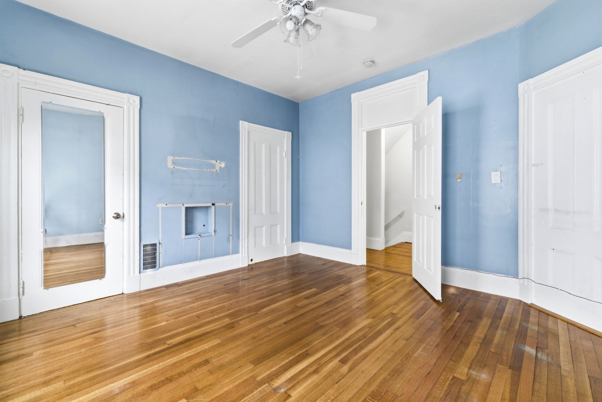 31-33 Lothrop St Property Photo 9