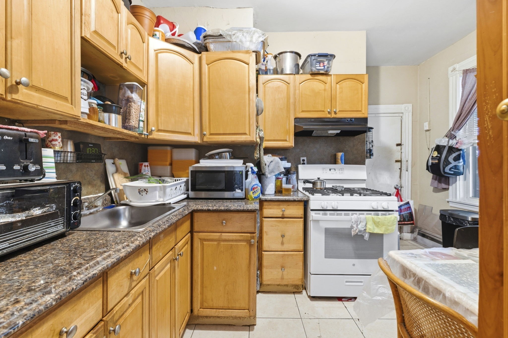 31-33 Lothrop St Property Photo 16