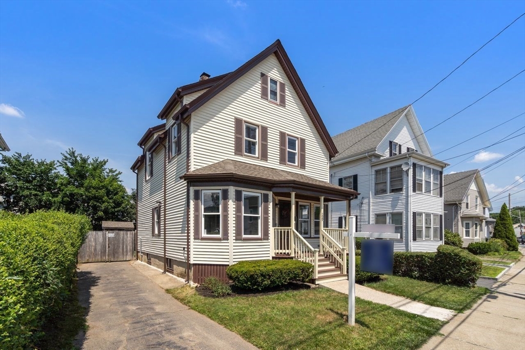 129 Maple Street Property Photo 3