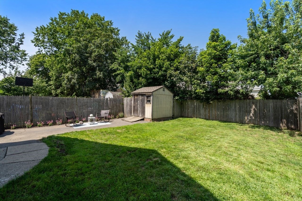 129 Maple Street Property Photo 28