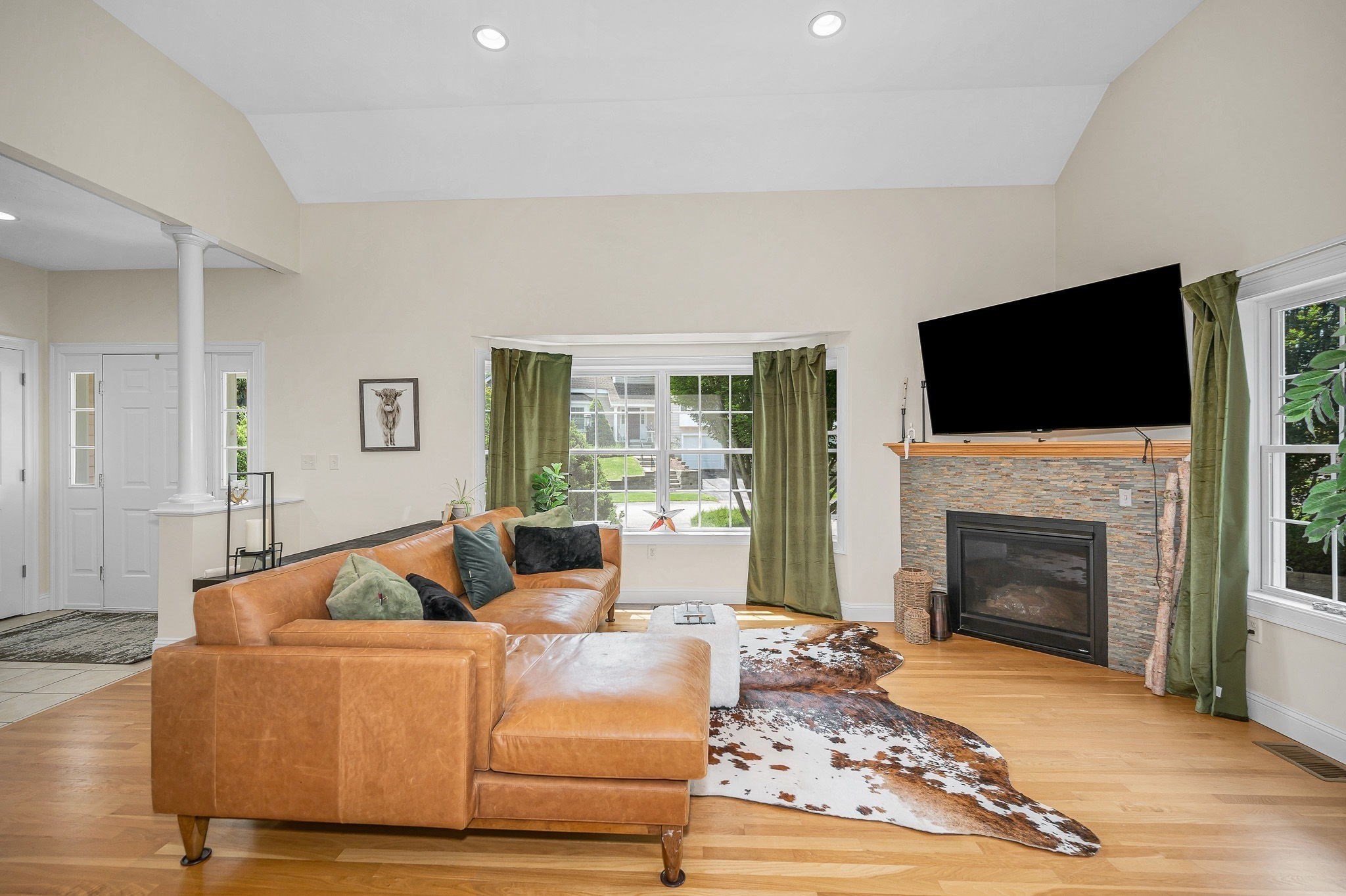 2 Charles Ridge Rd # A Property Photo 2