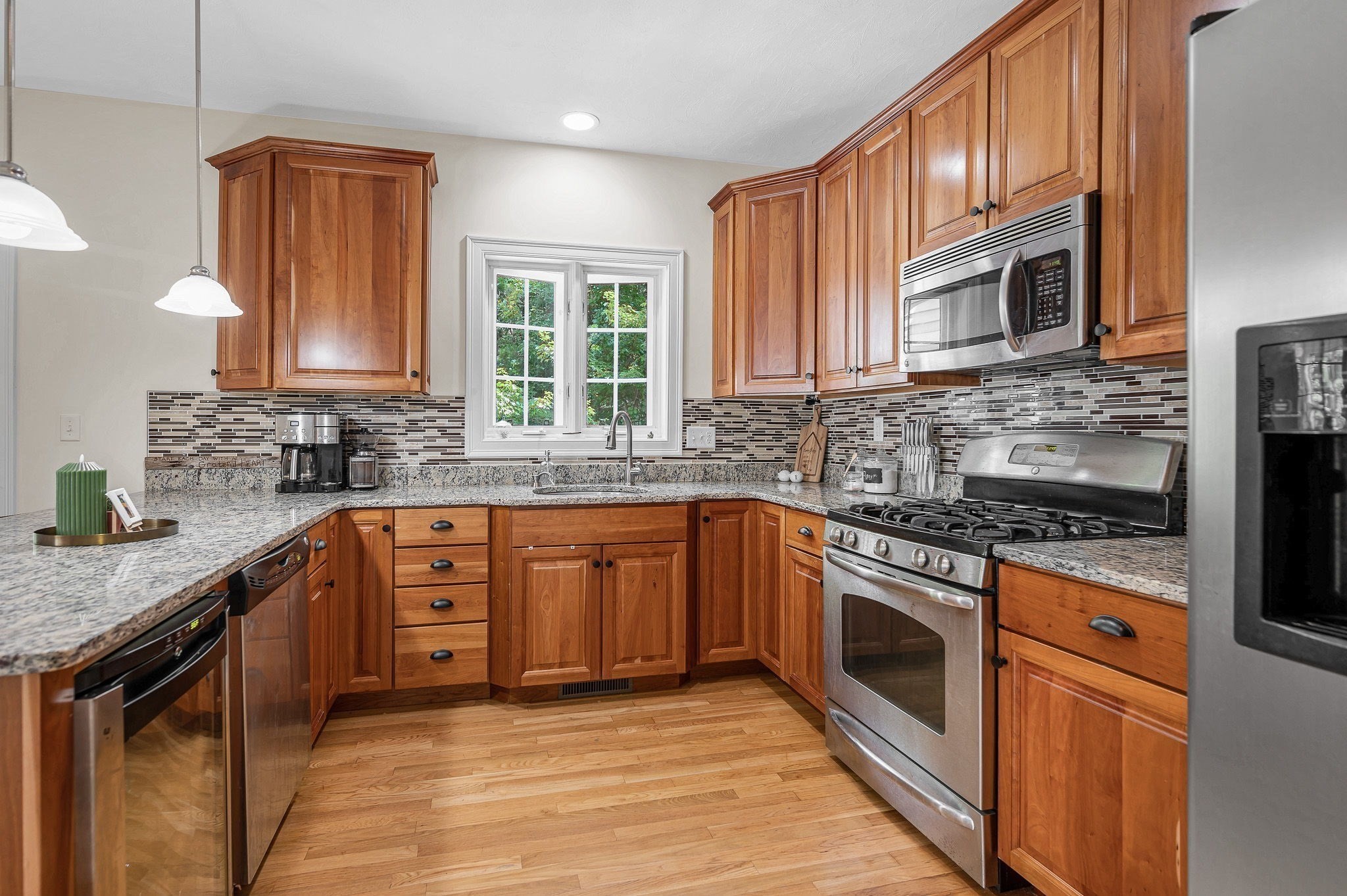 2 Charles Ridge Rd # A Property Photo 4