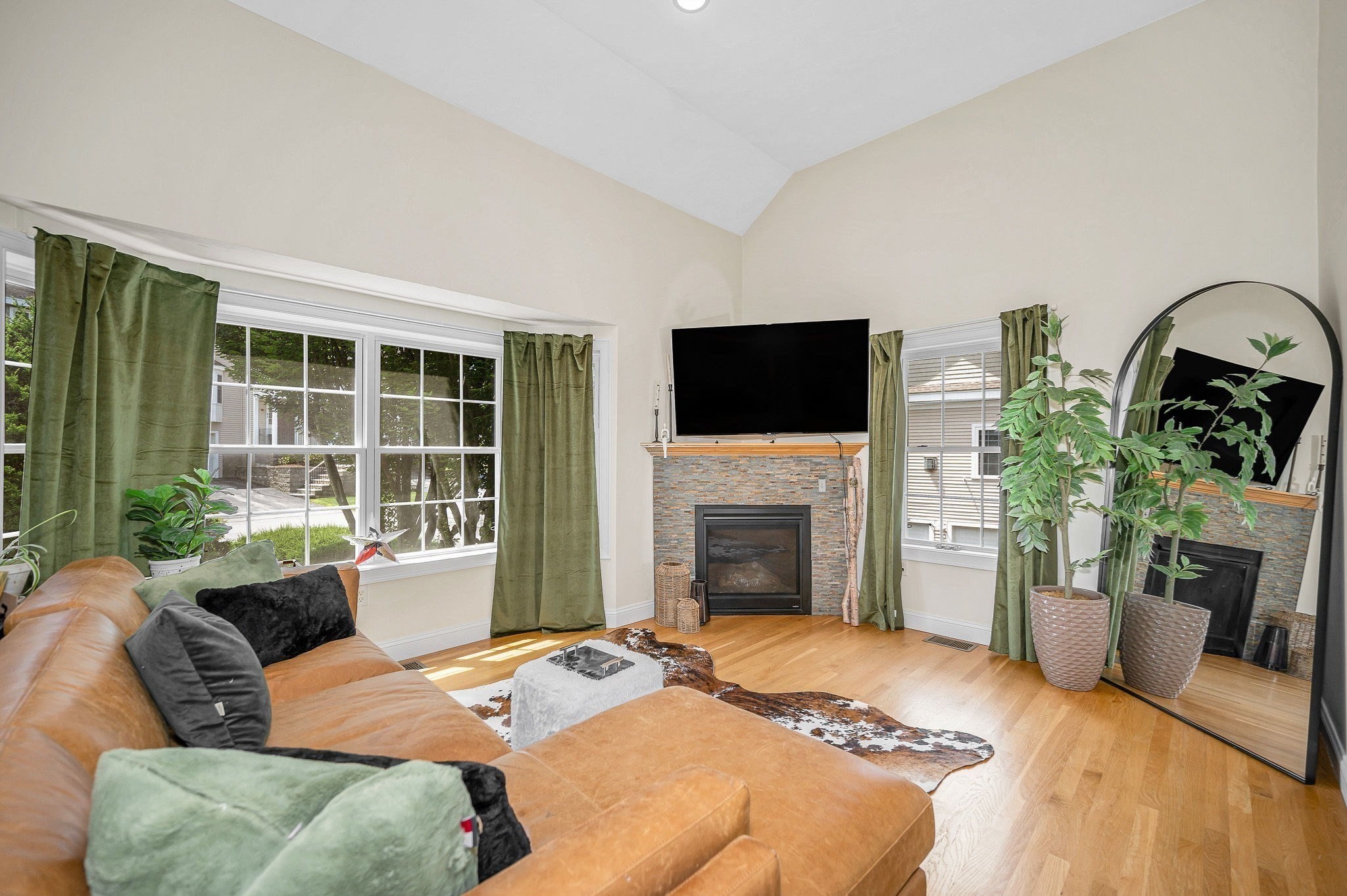 2 Charles Ridge Rd # A Property Photo 8