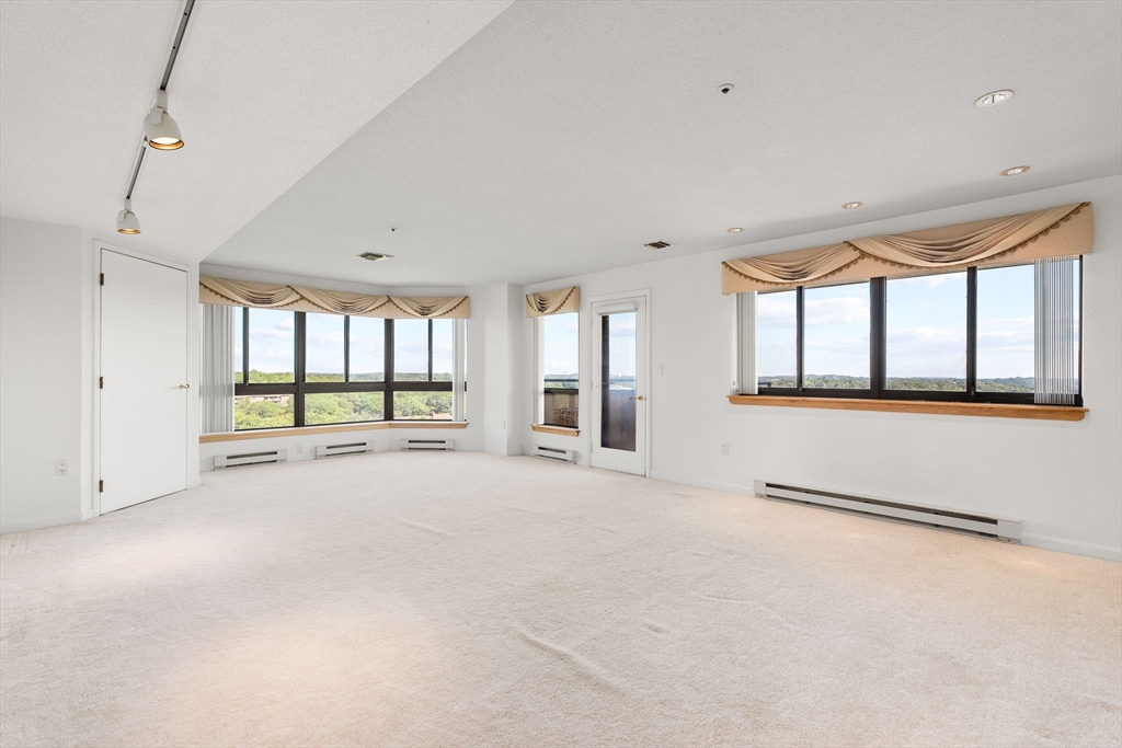 200 Burkhall Street # 505 Property Photo 6