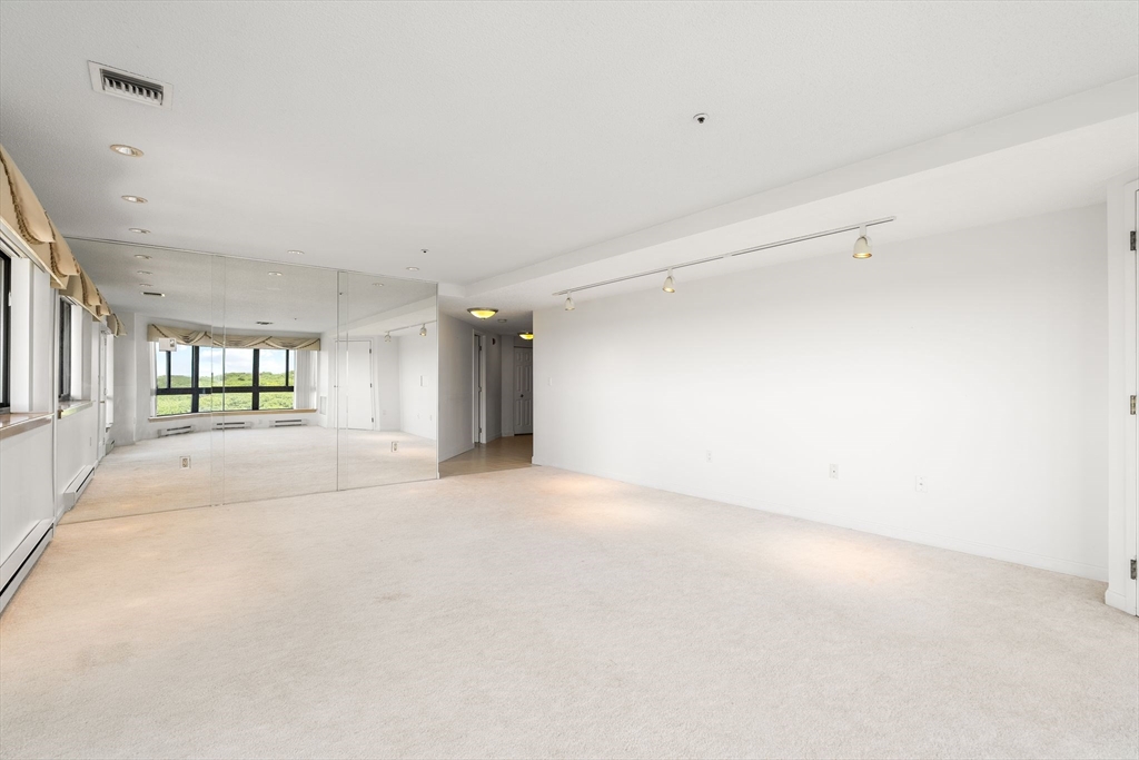 200 Burkhall Street # 505 Property Photo 8