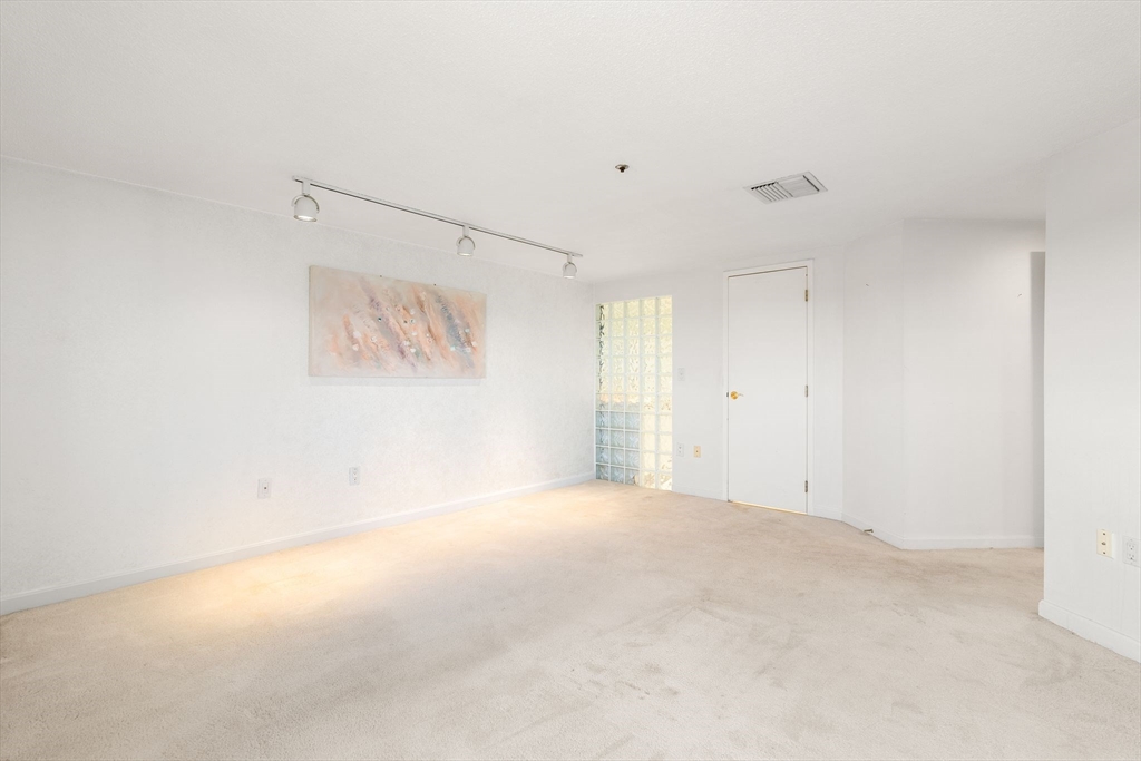 200 Burkhall Street # 505 Property Photo 20