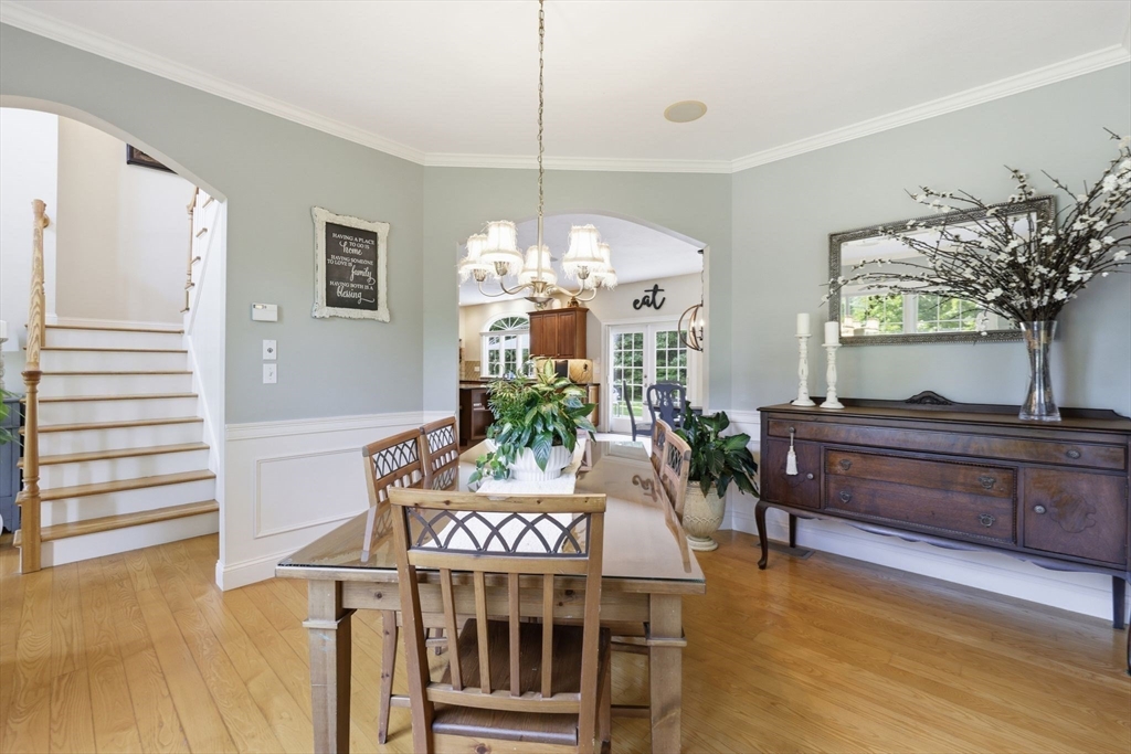 8 Lexington Circle Property Photo 9