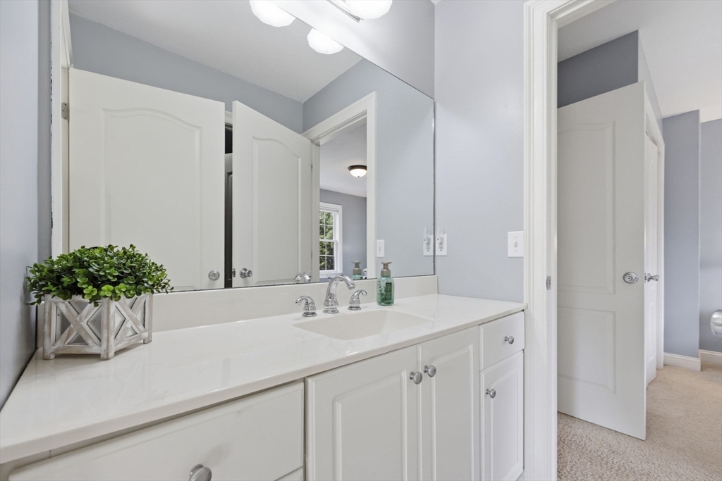 8 Lexington Circle Property Photo 35