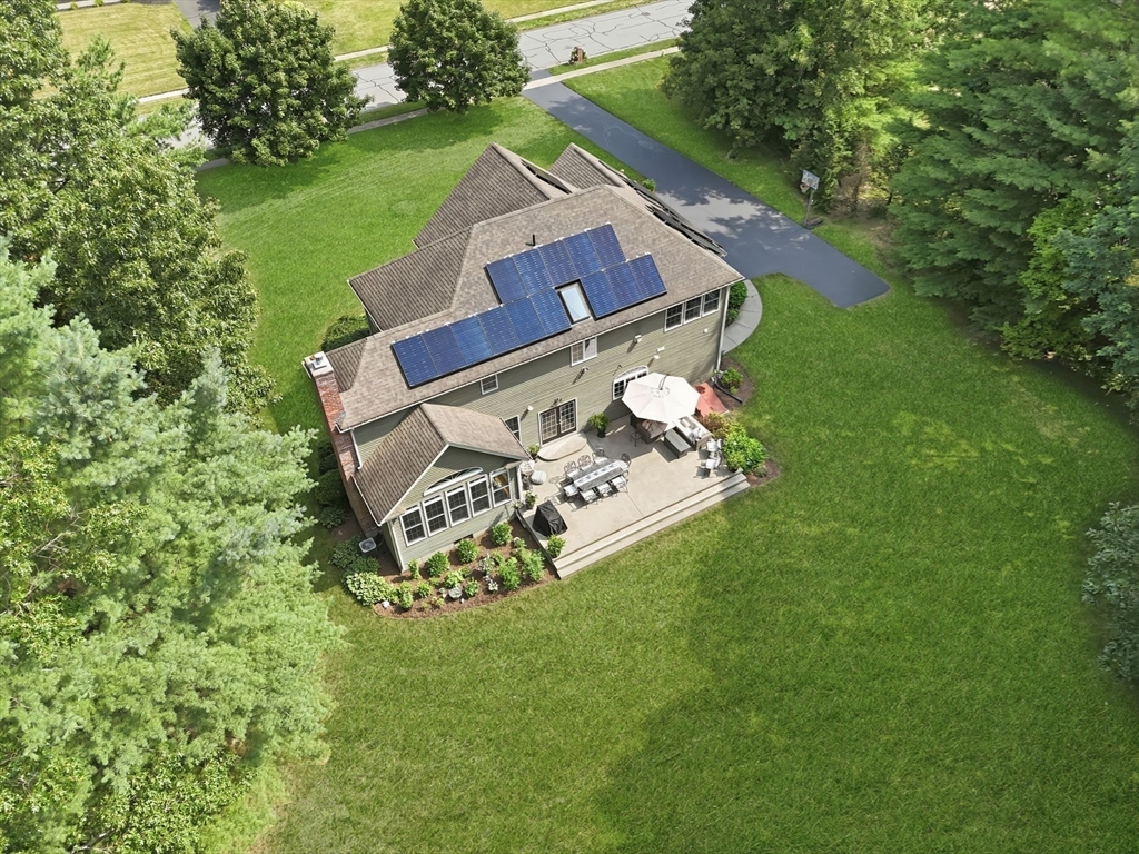 8 Lexington Circle Property Photo 41
