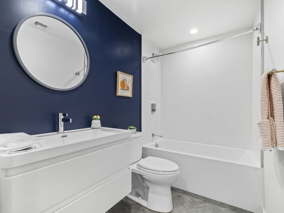 362-364 W Broadway # 2 Property Photo 13