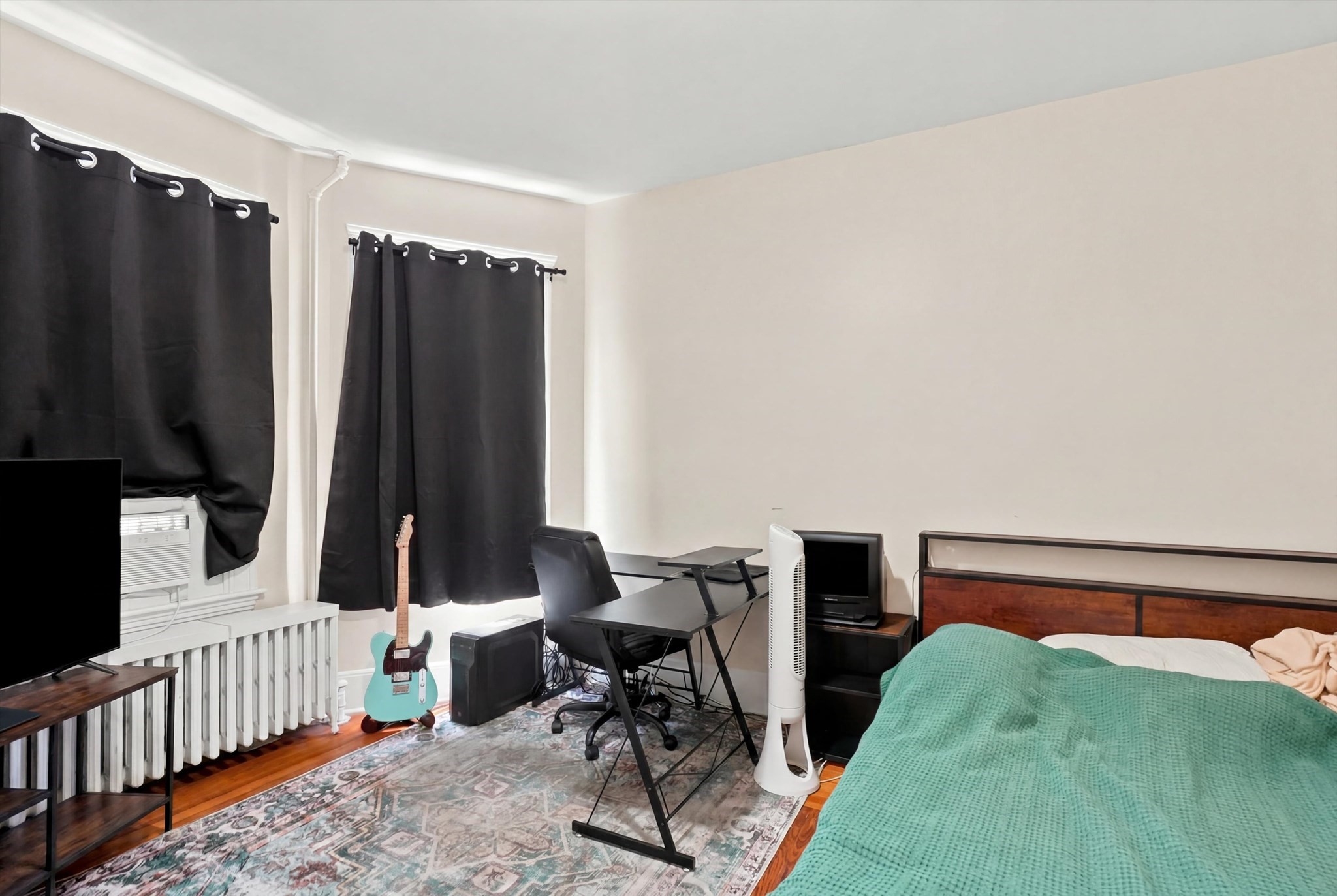 17 Dow St Property Photo 6