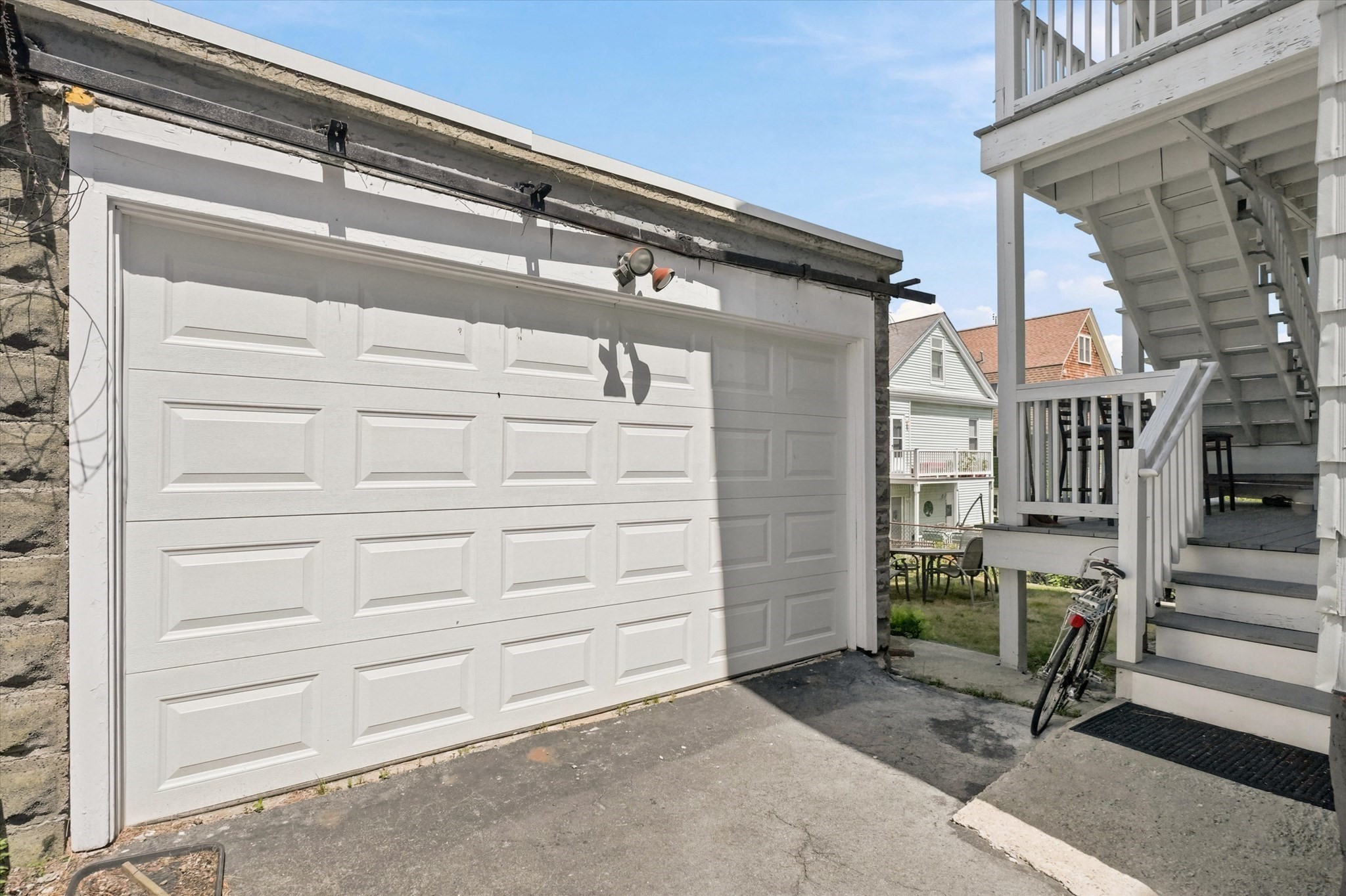 17 Dow St Property Photo 21