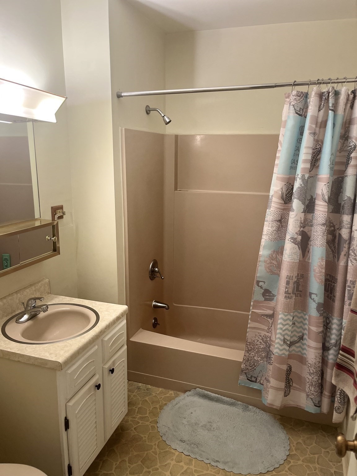 150 Rumford Avenue # 418 Property Photo 13