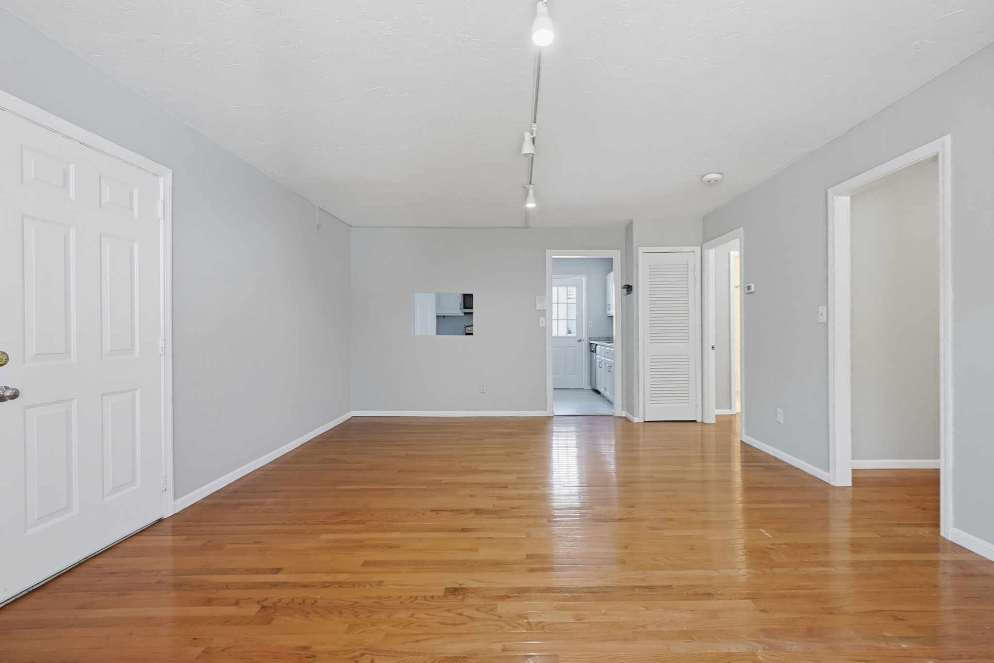 425 Main Street # 9d Property Photo 11