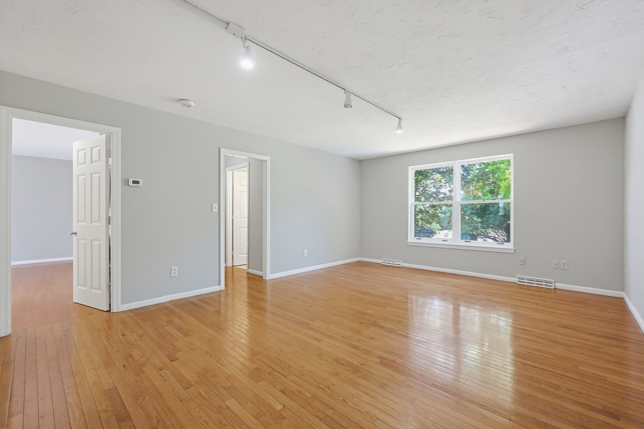 425 Main Street # 9d Property Photo 14