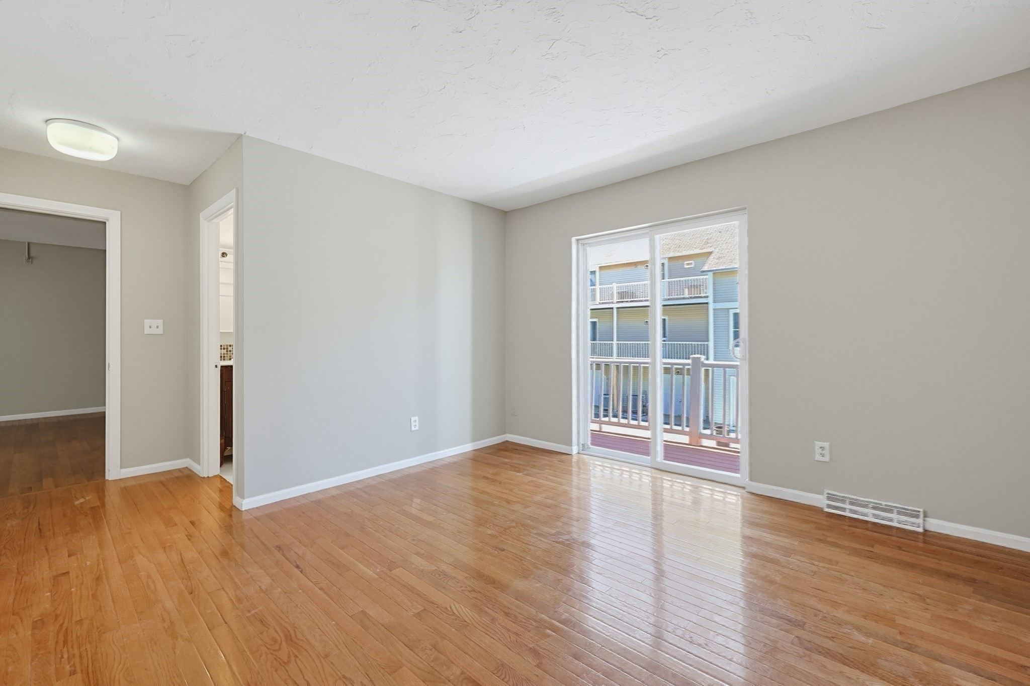425 Main Street # 9d Property Photo 20