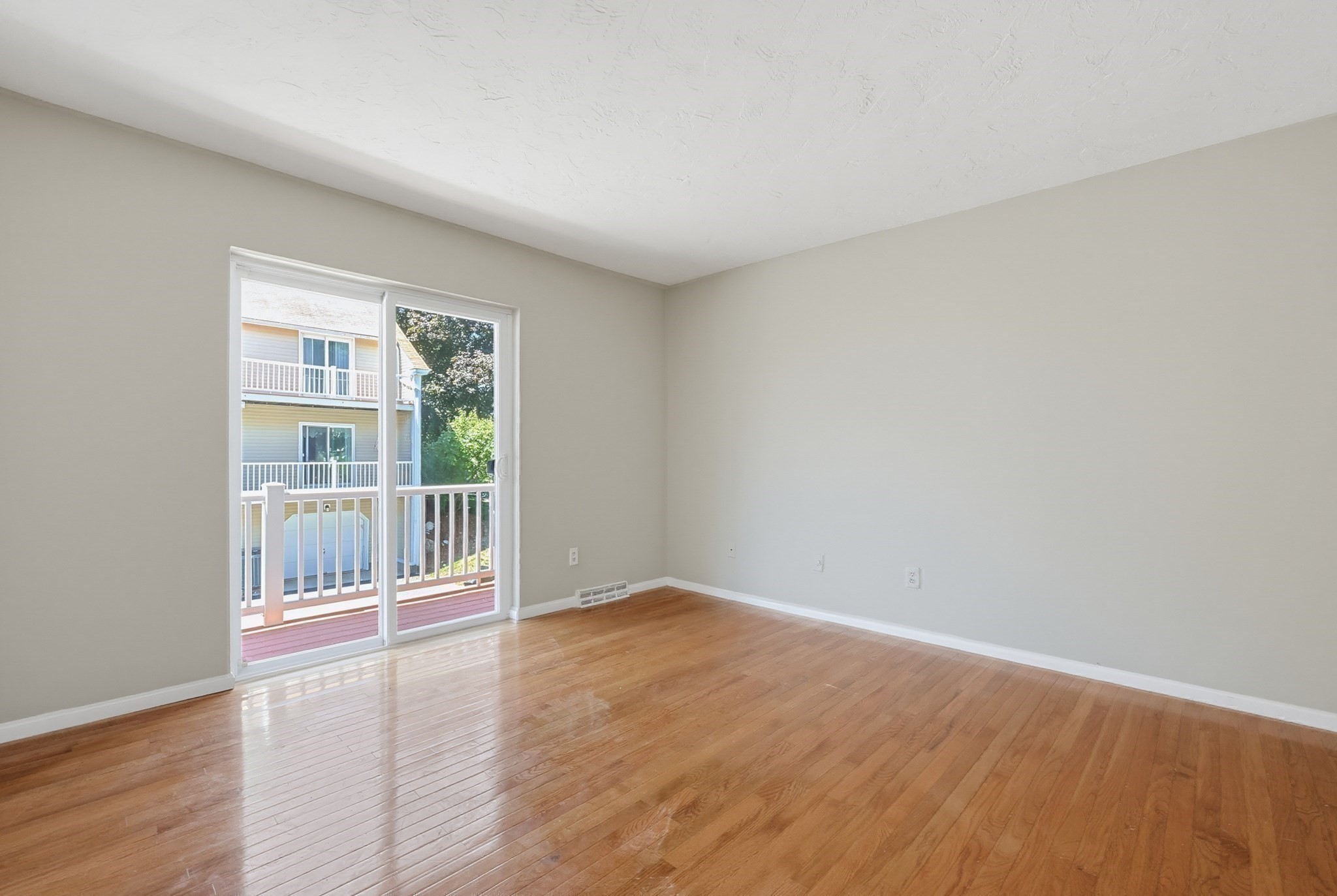 425 Main Street # 9d Property Photo 21