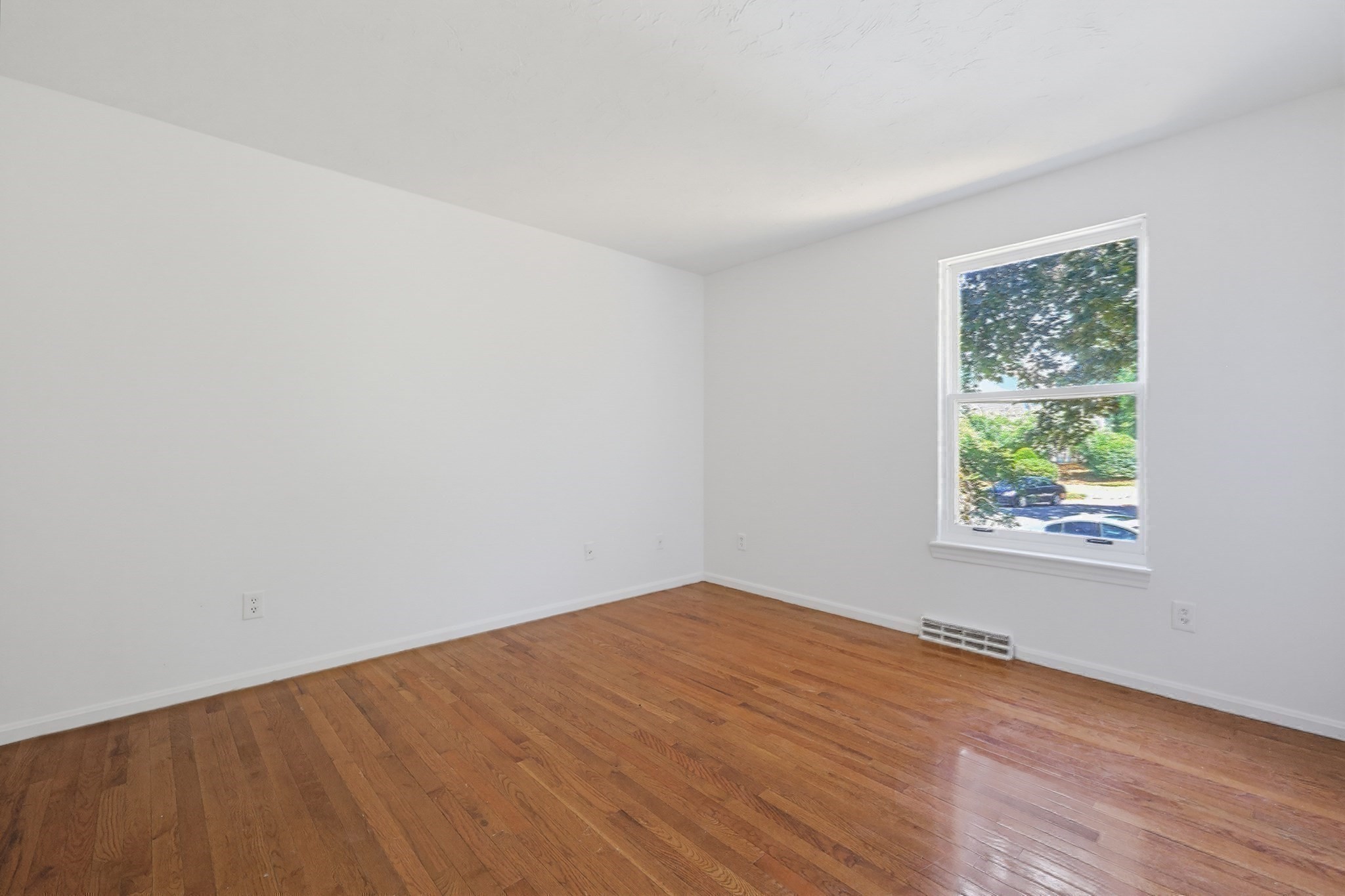 425 Main Street # 9d Property Photo 27