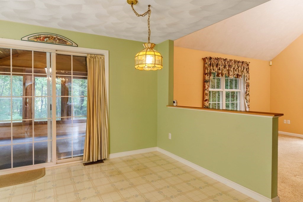 26 Cushing Lane Property Photo 4