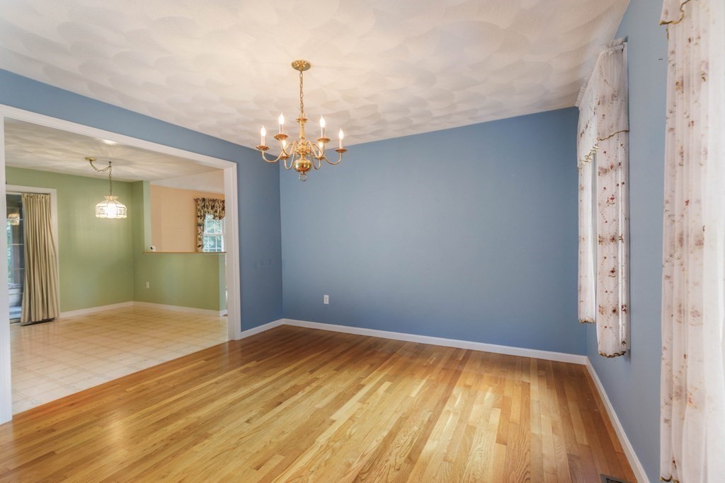 26 Cushing Lane Property Photo 8