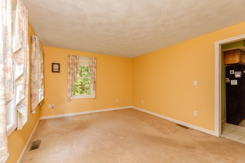 26 Cushing Lane Property Photo 10