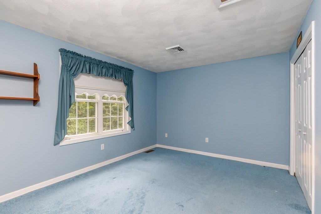 26 Cushing Lane Property Photo 18