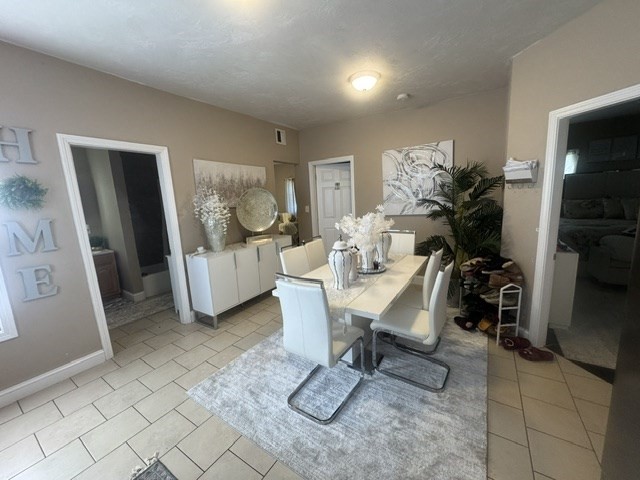 18 Taylor Ave Property Photo 2