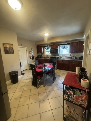 18 Taylor Ave Property Photo 6