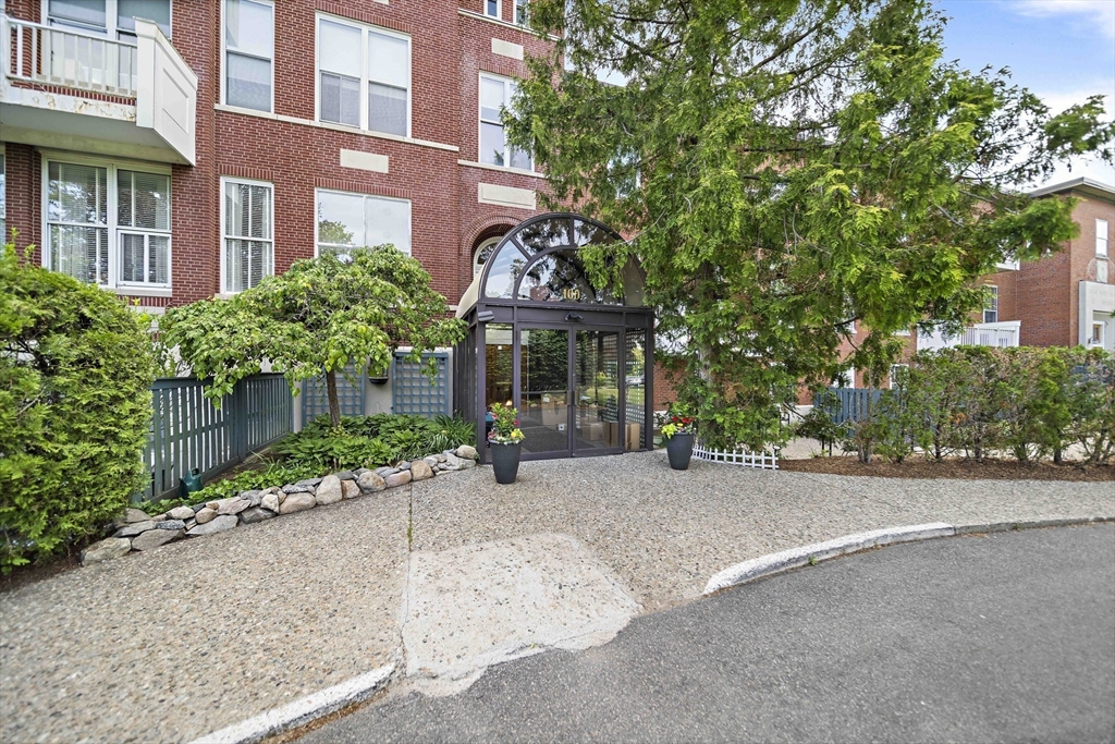 100 Parks St # 18 Property Photo 36