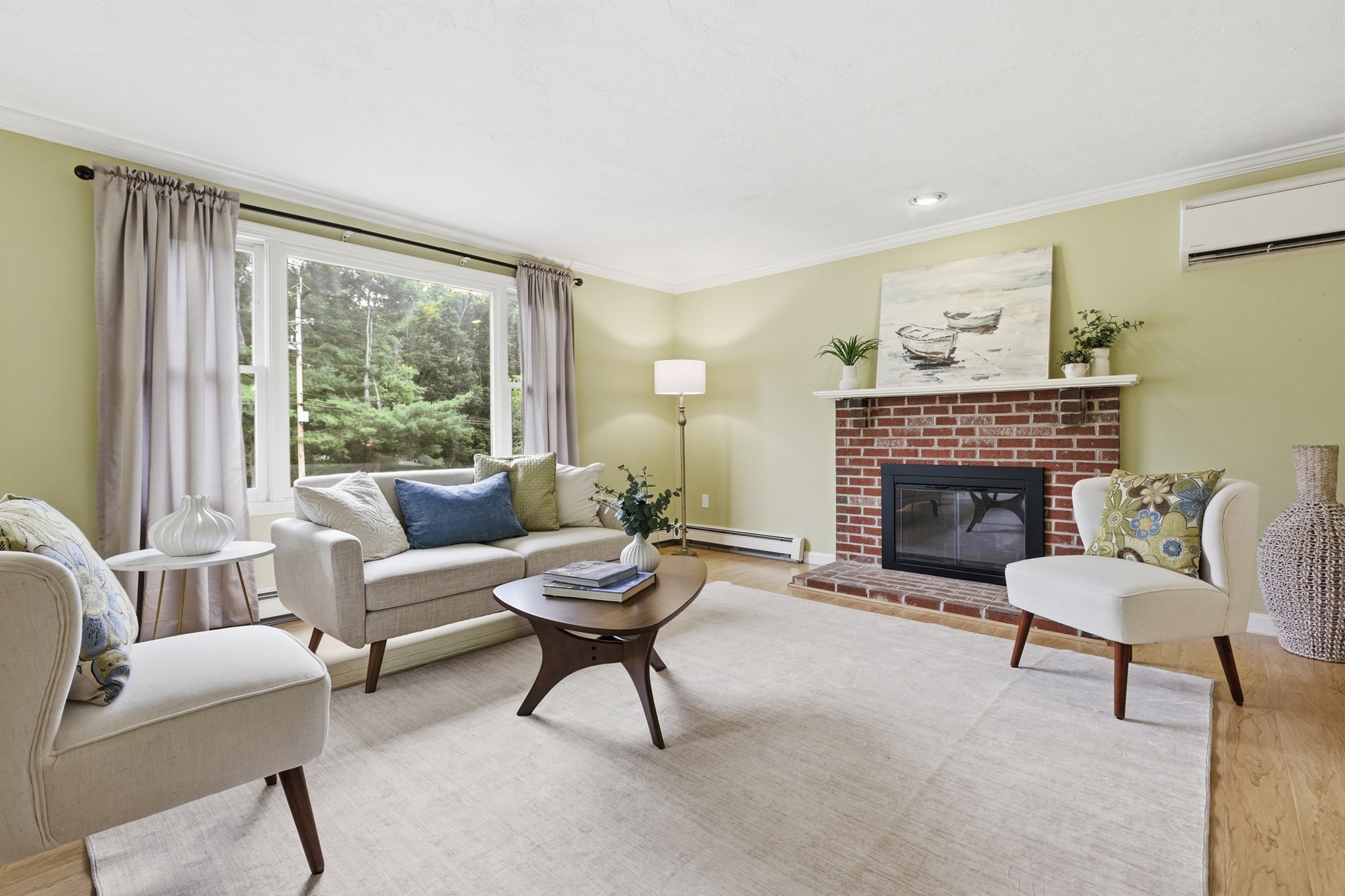 51 Hosmer St Property Photo 3