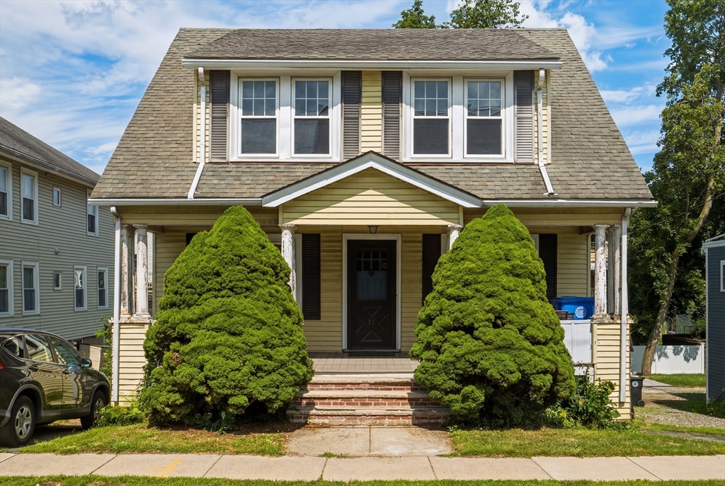 17 Harriet Ave Property Photo 1