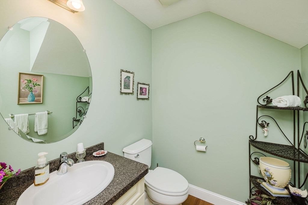 21 Sycamore Dr # 21 Property Photo 18