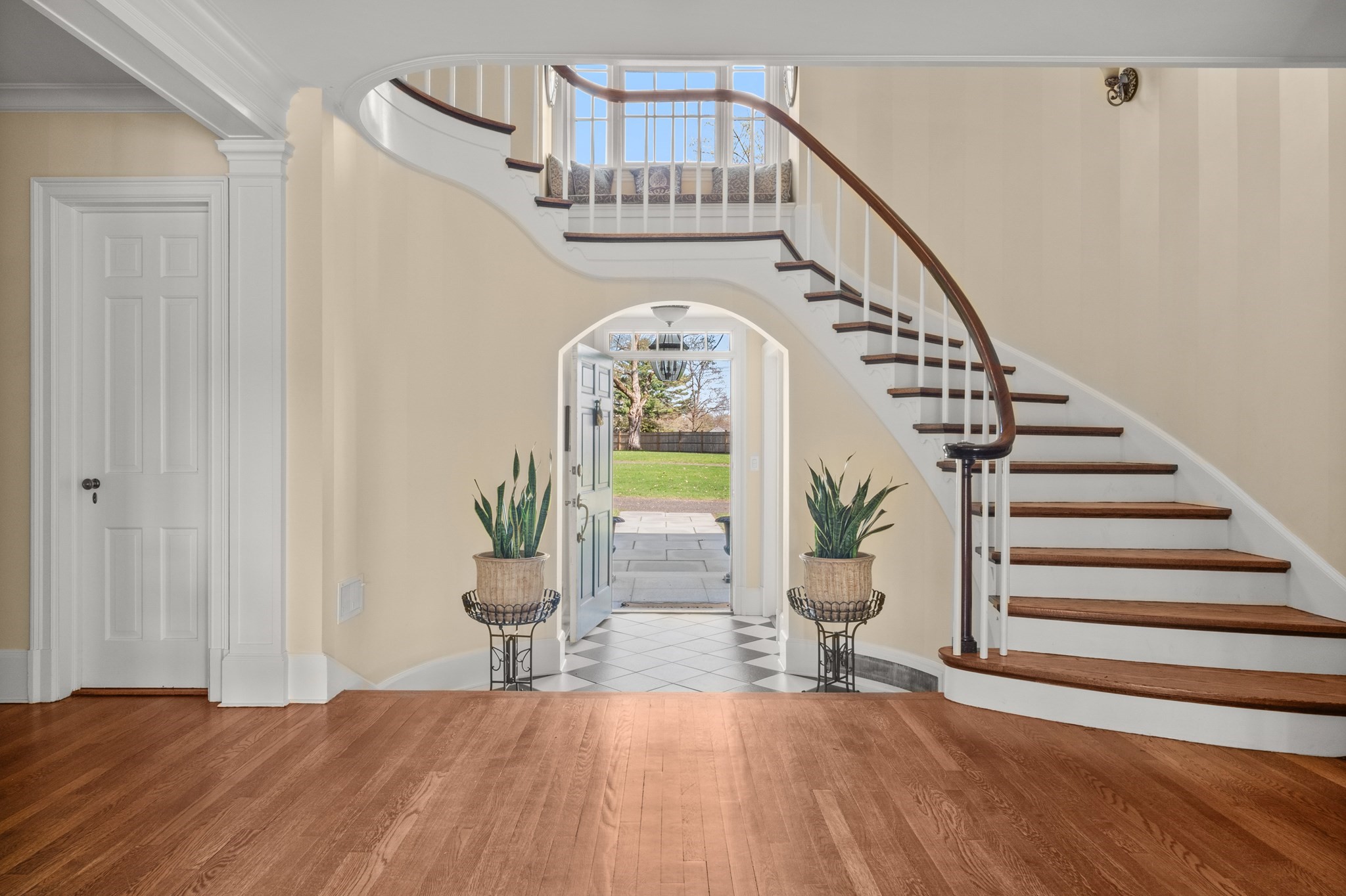 500 Williams Property Photo 7